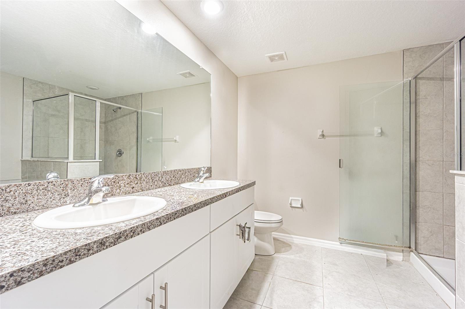 GLENCOVE AT BAY PARK - Residential