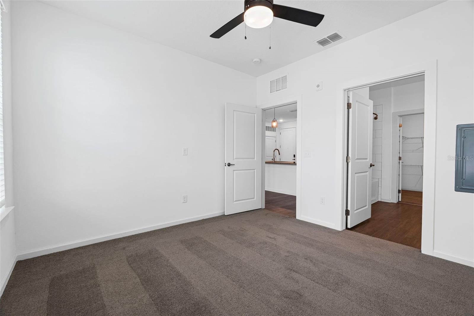 LUNARA APARTMENTS - Residential Lease