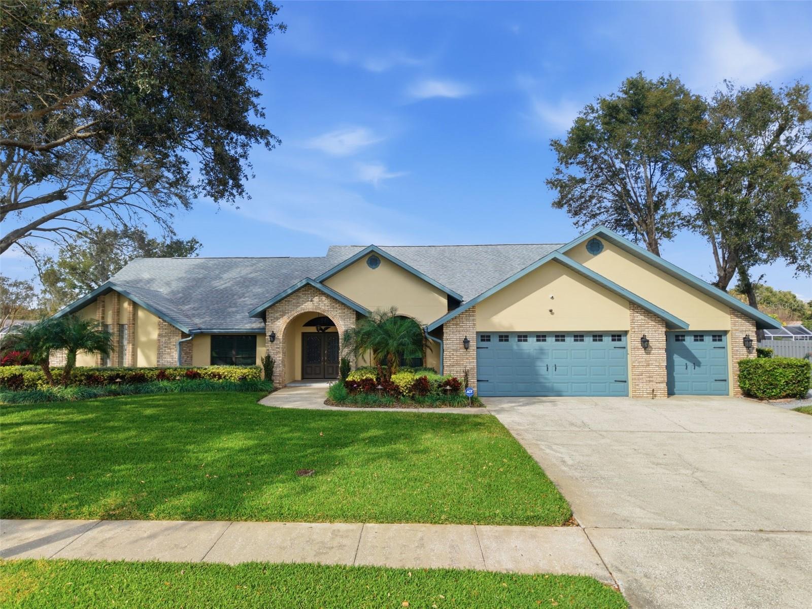 SUGARLOAF RIDGE - Residential