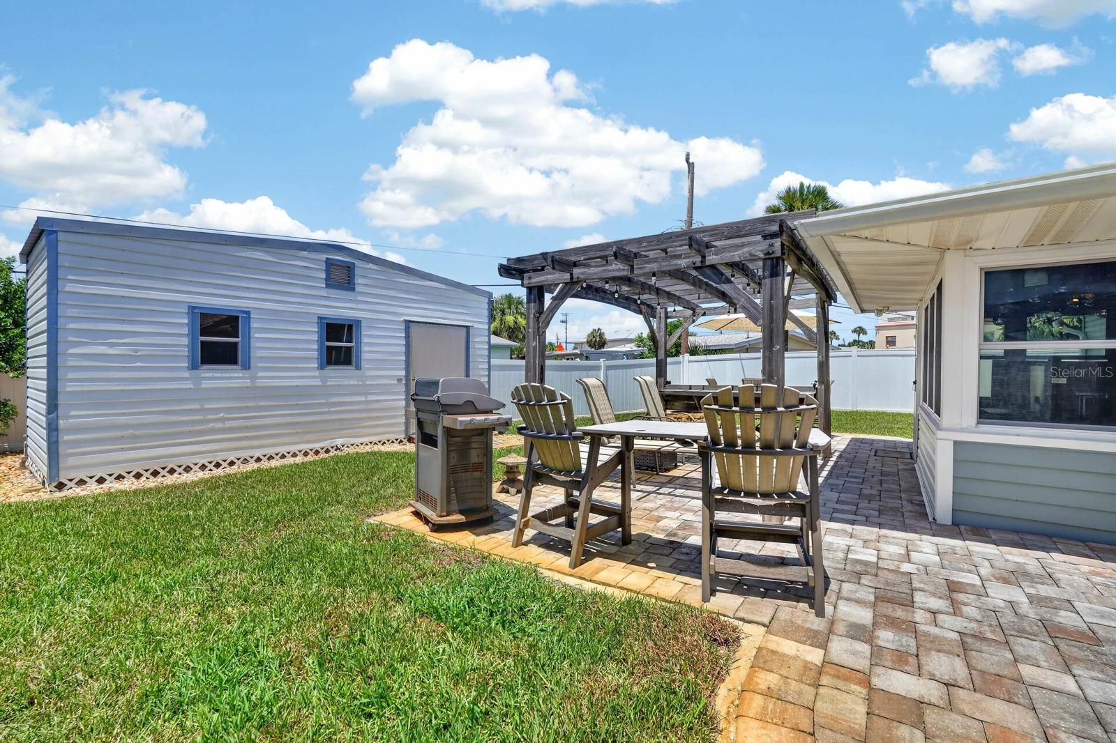 SUNNY SHORES - Residential