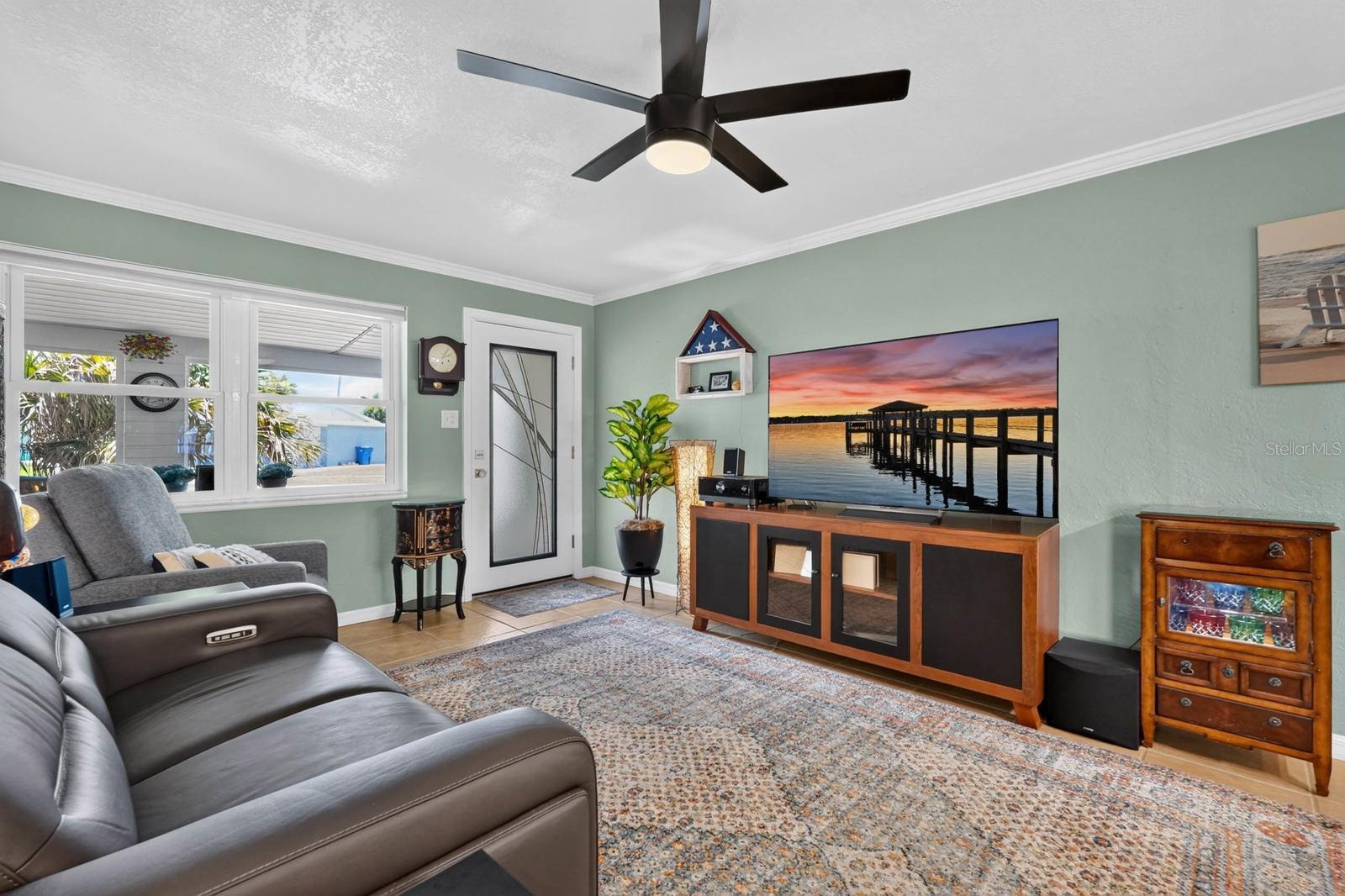 SUNNY SHORES - Residential
