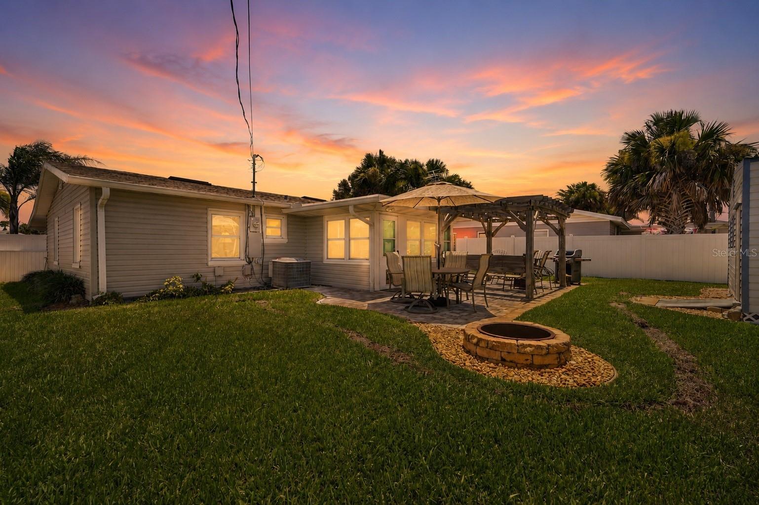 SUNNY SHORES - Residential