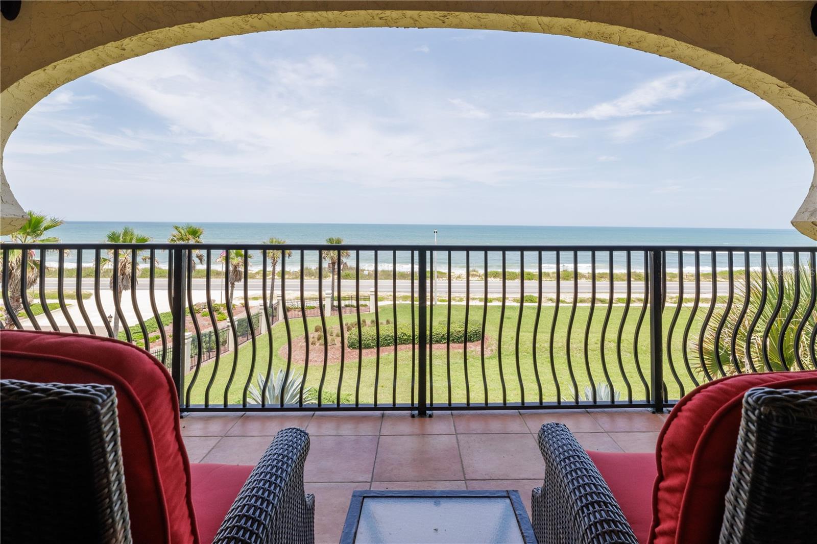 OCEANSIDE/BEVERLY BEACH CONDO - Residential