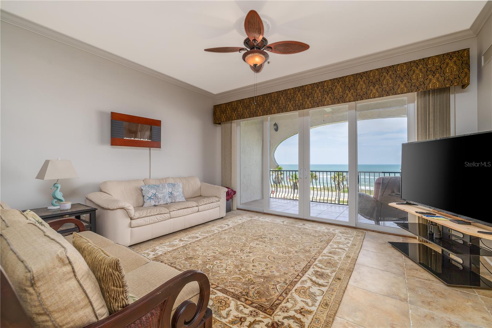 OCEANSIDE/BEVERLY BEACH CONDO - Residential