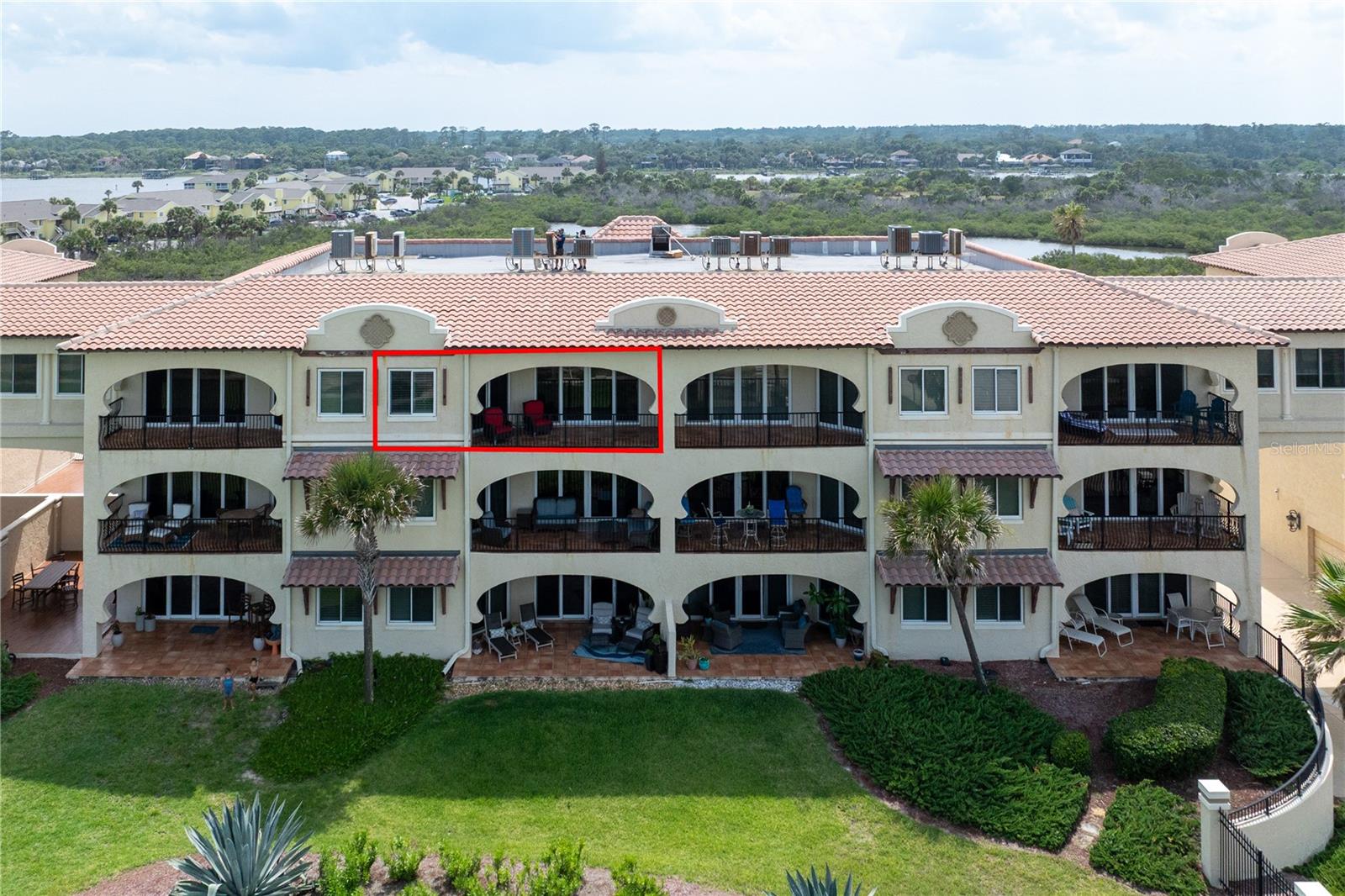 OCEANSIDE/BEVERLY BEACH CONDO - Residential