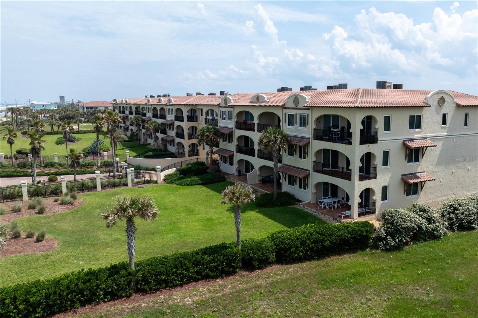 OCEANSIDE/BEVERLY BEACH CONDO - Residential