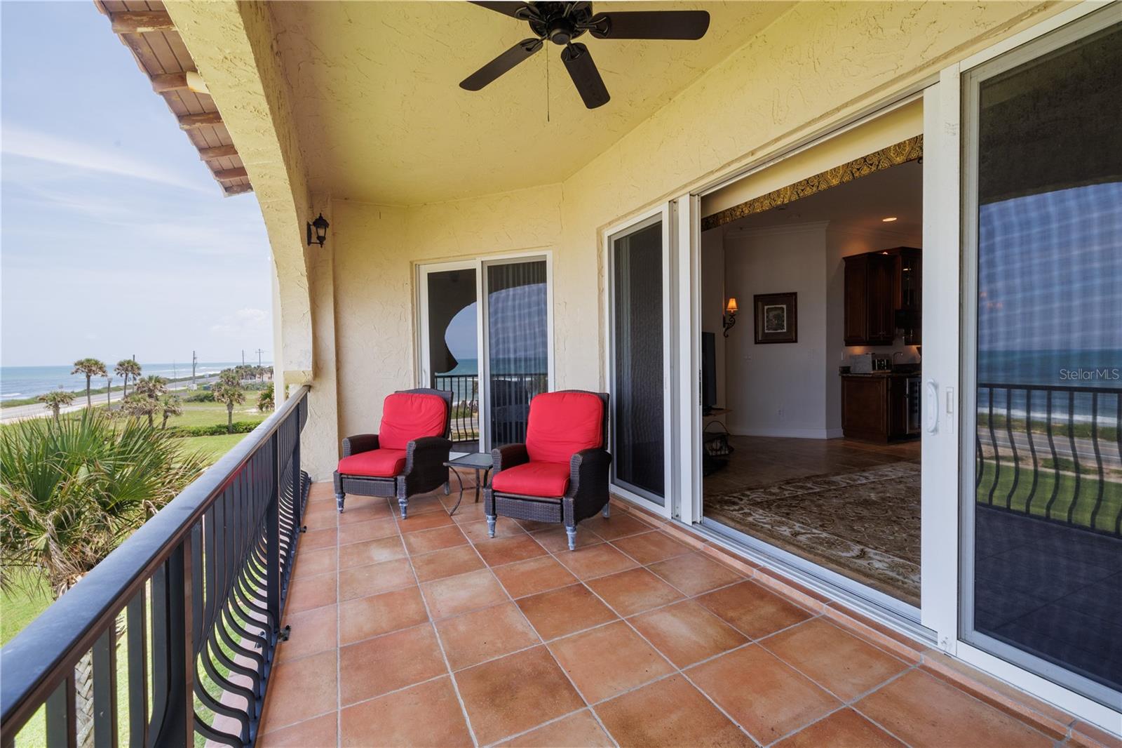 OCEANSIDE/BEVERLY BEACH CONDO - Residential
