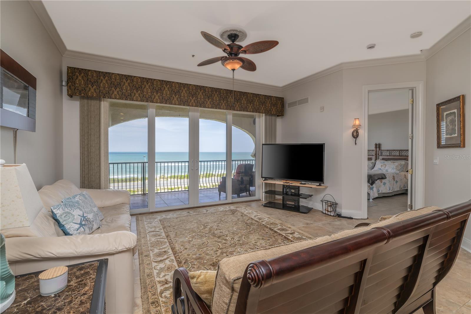 OCEANSIDE/BEVERLY BEACH CONDO - Residential