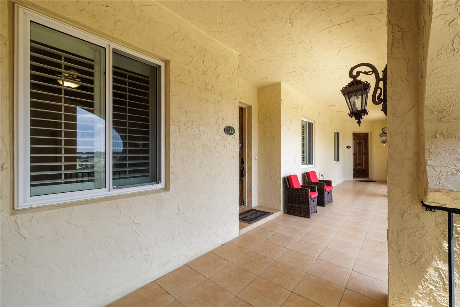 OCEANSIDE/BEVERLY BEACH CONDO - Residential