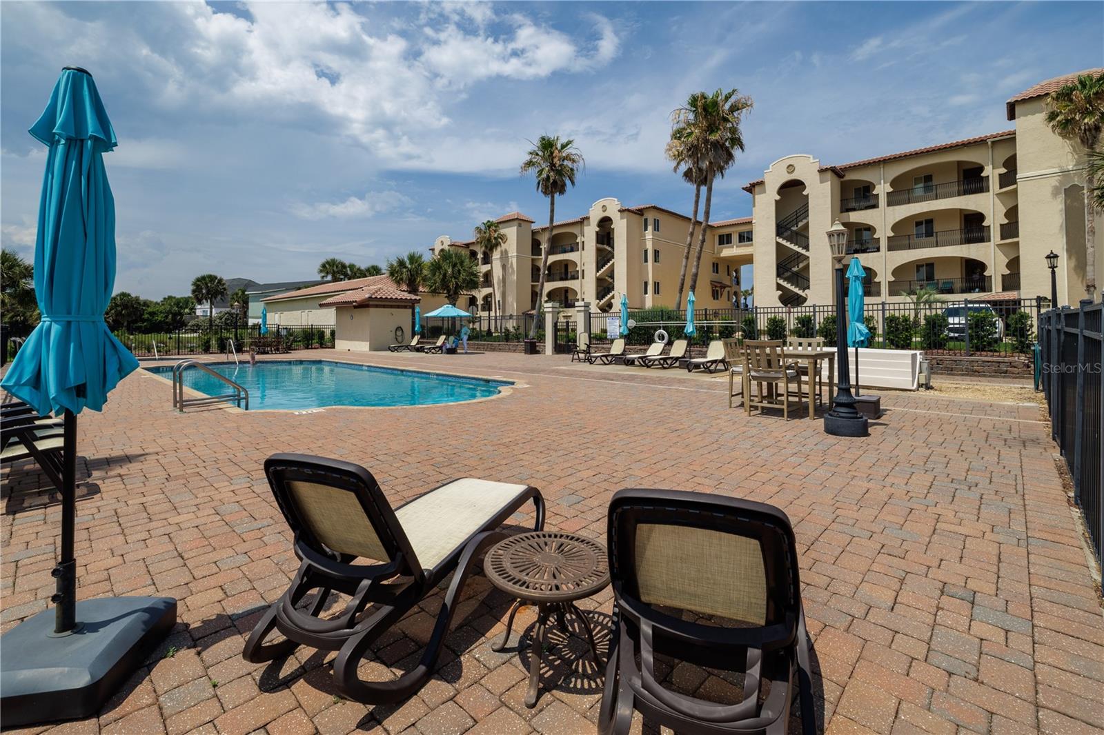OCEANSIDE/BEVERLY BEACH CONDO - Residential