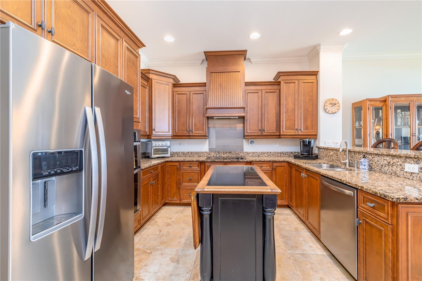 OCEANSIDE/BEVERLY BEACH CONDO - Residential