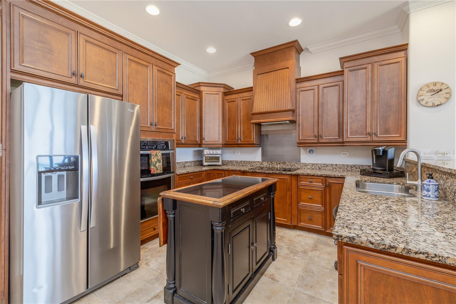 OCEANSIDE/BEVERLY BEACH CONDO - Residential