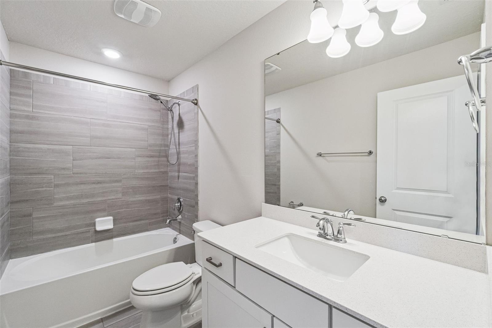 ISLES/LK NONA PH 3B - Residential