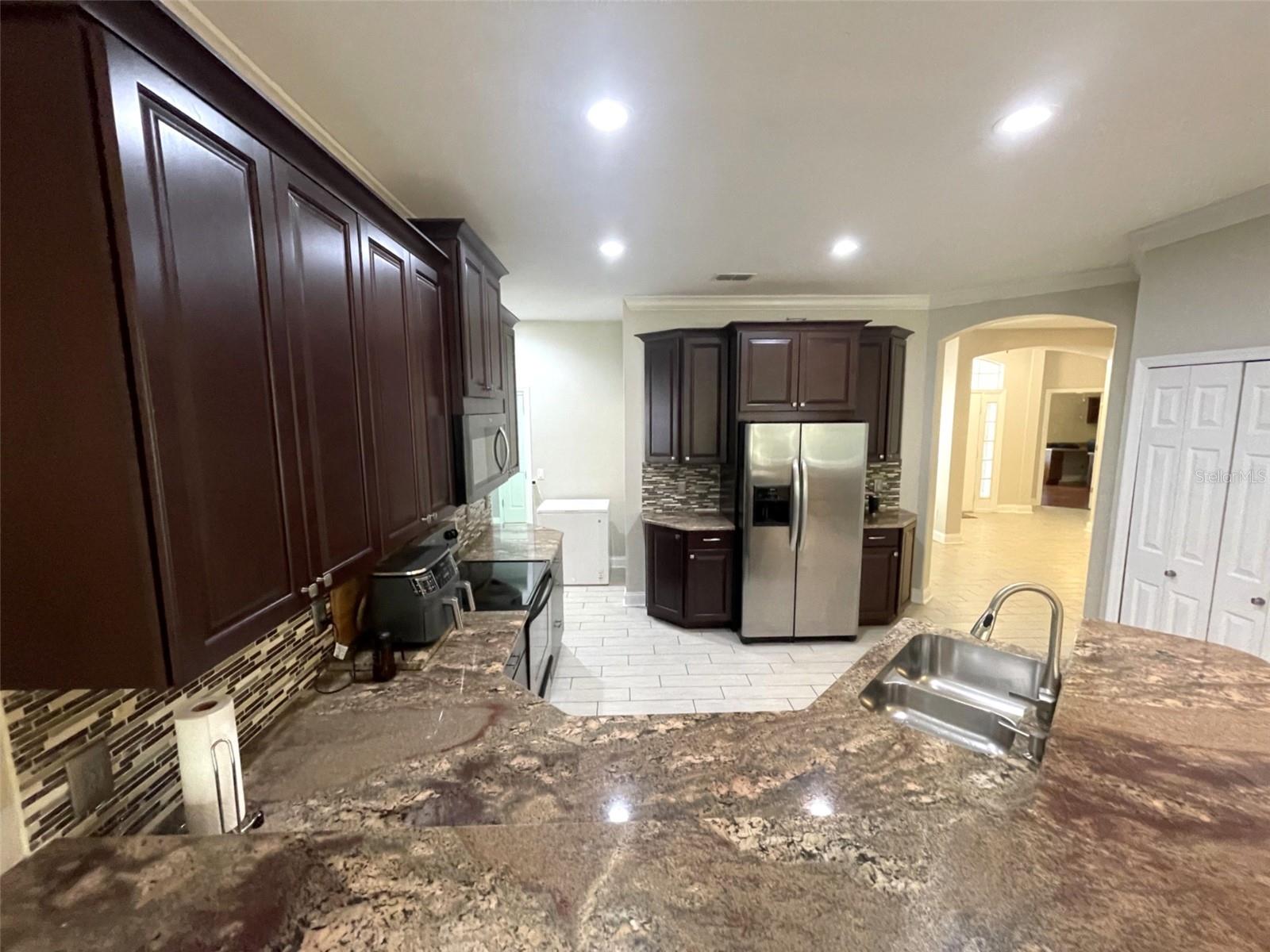WEKIWA HILLS FIRST ADD - Residential