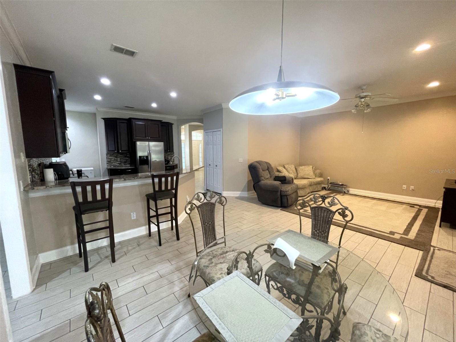 WEKIWA HILLS FIRST ADD - Residential
