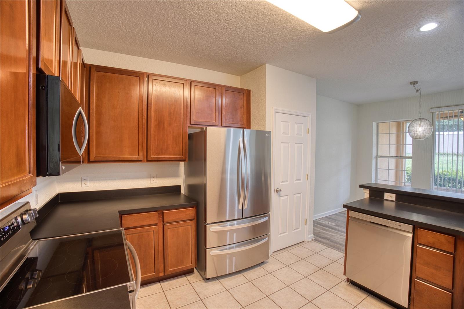PHILLIPS BAY CONDO PH 02 OR 5723/2465 - Residential Lease