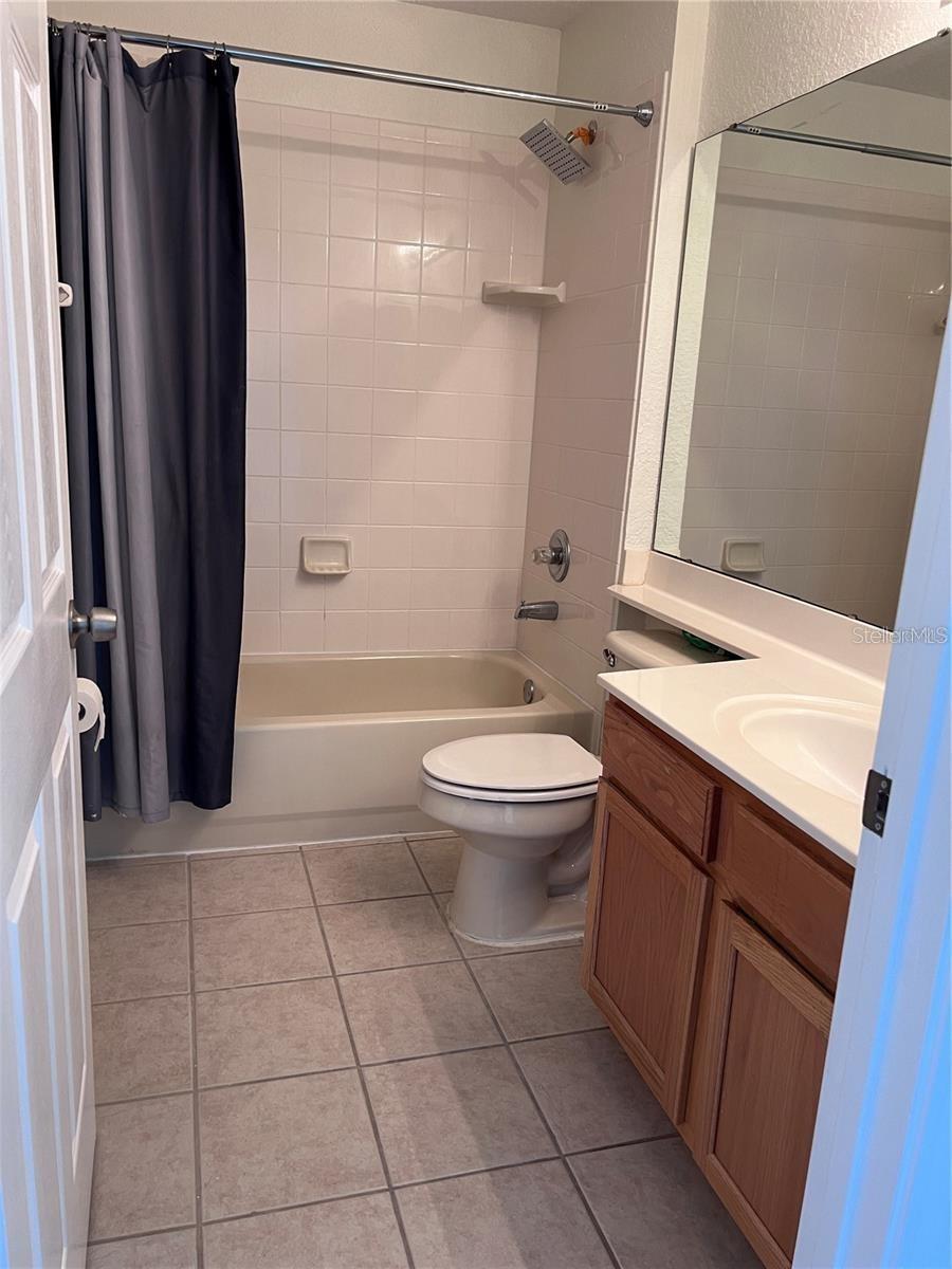 PHILLIPS BAY CONDO PH 02 OR 5723/2465 - Residential Lease