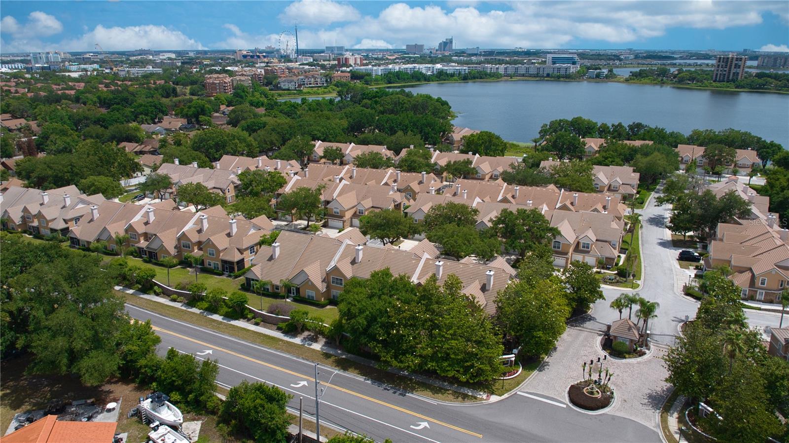 PHILLIPS BAY CONDO PH 02 OR 5723/2465 - Residential Lease