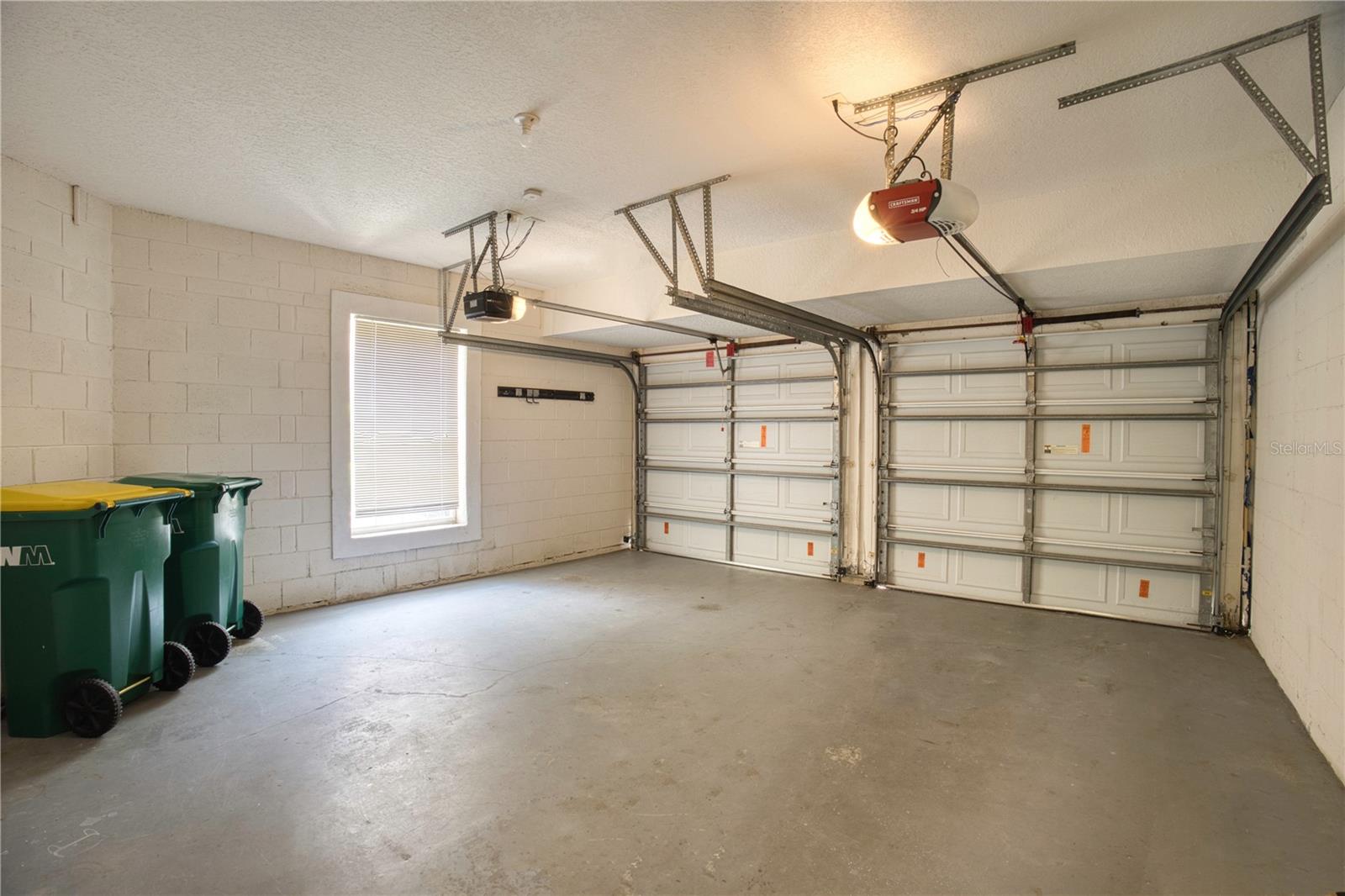 PHILLIPS BAY CONDO PH 02 OR 5723/2465 - Residential Lease
