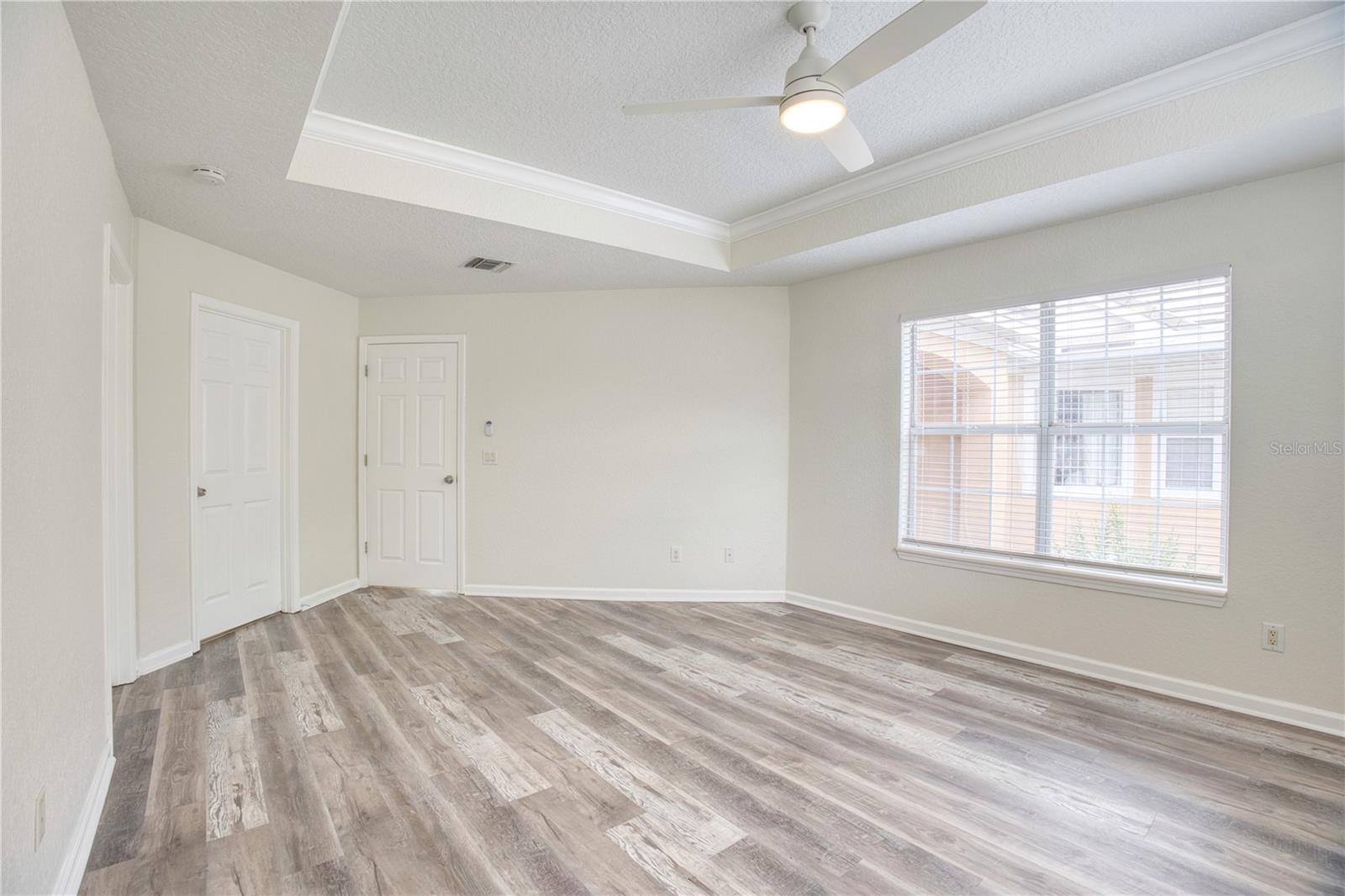 PHILLIPS BAY CONDO PH 02 OR 5723/2465 - Residential Lease
