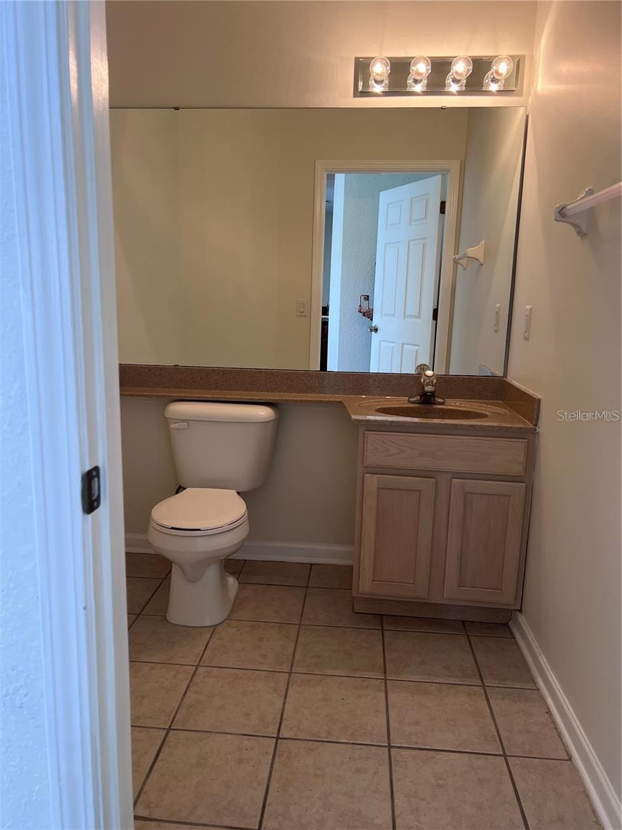 PHILLIPS BAY CONDO PH 02 OR 5723/2465 - Residential Lease