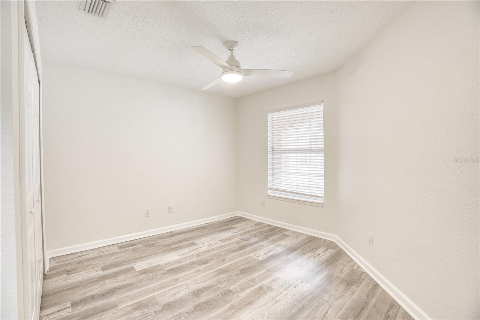 PHILLIPS BAY CONDO PH 02 OR 5723/2465 - Residential Lease
