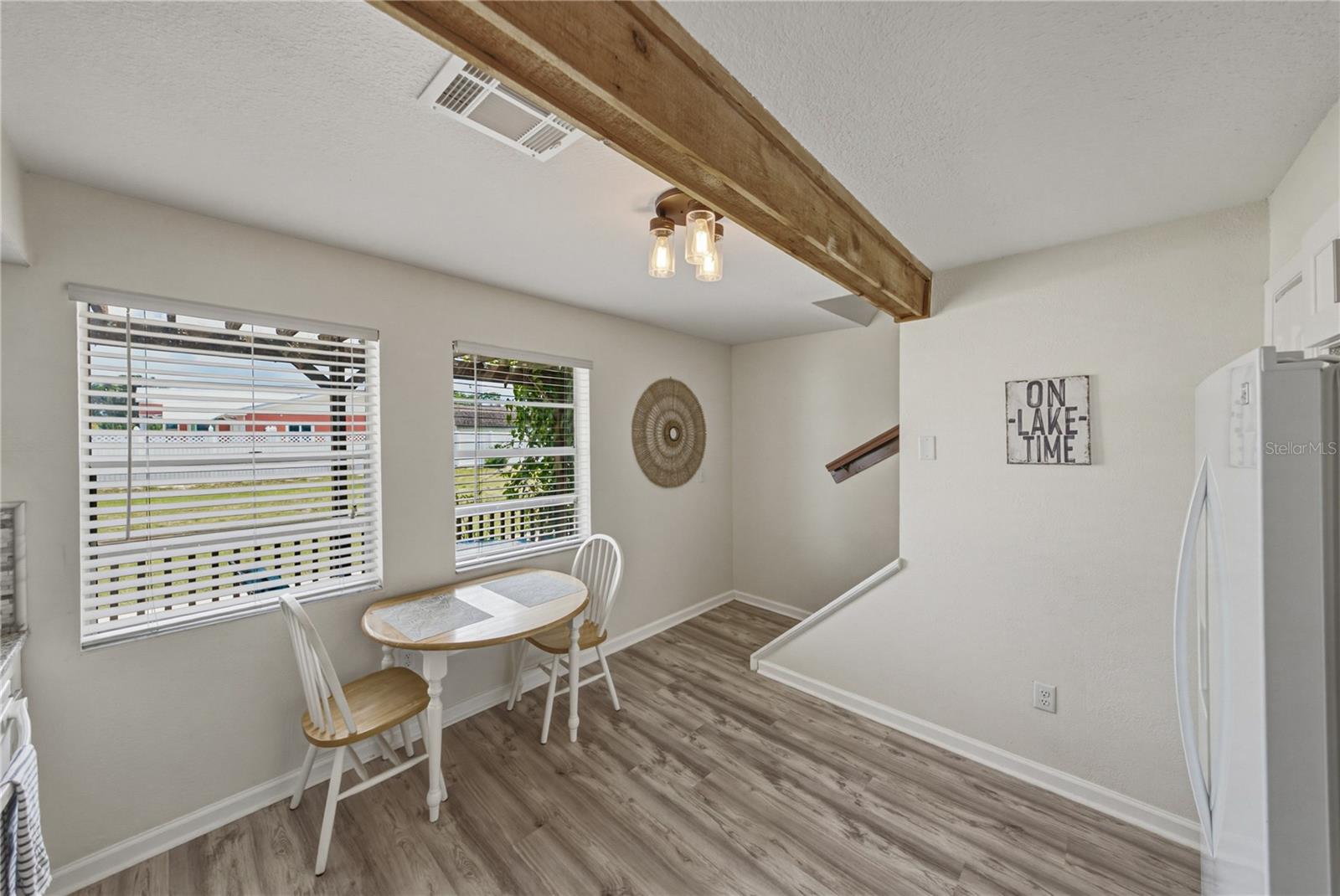 LAKE JACKSON BLVD SUB - Residential