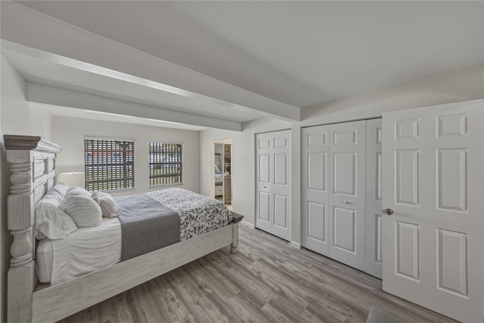 LAKE JACKSON BLVD SUB - Residential
