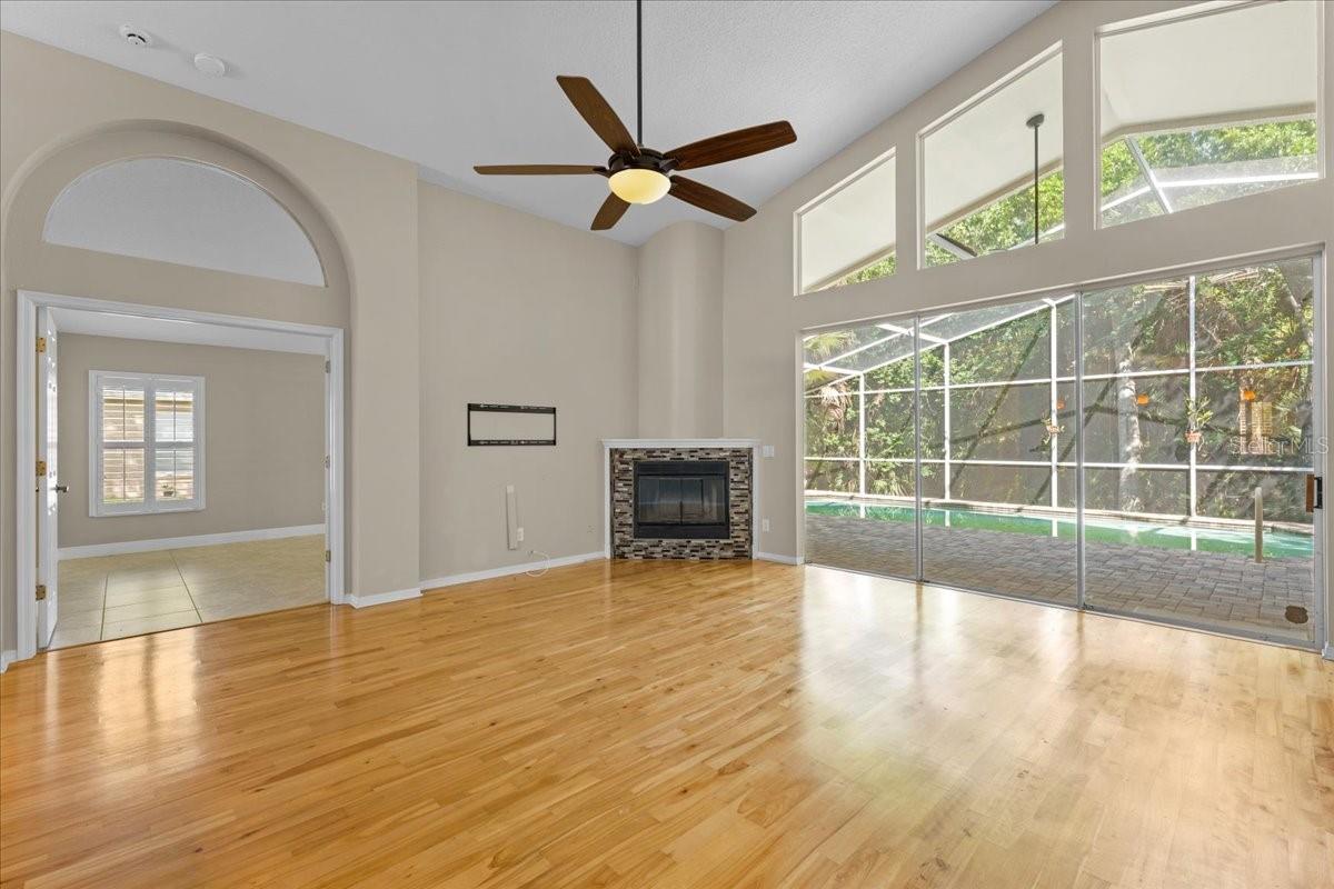 STONEBRIAR - Residential