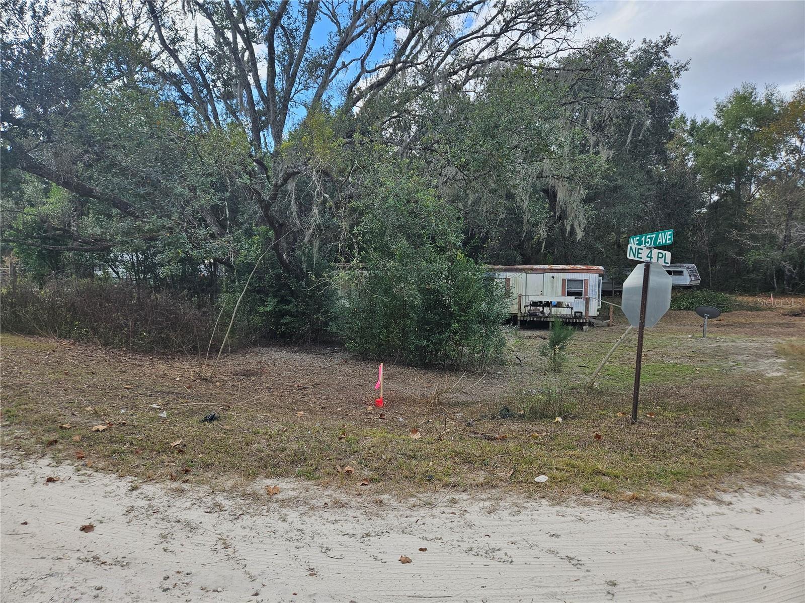 WILLISTON HIGHLANDS GOLF & C CLUB ESTATES - Land