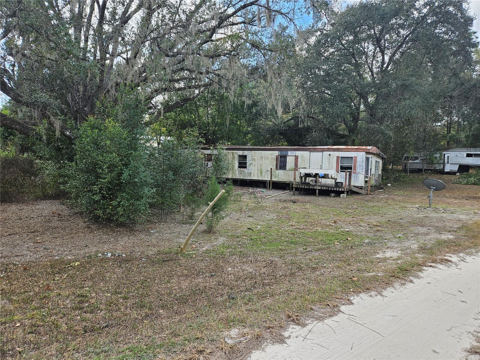 WILLISTON HIGHLANDS GOLF & C CLUB ESTATES - Land