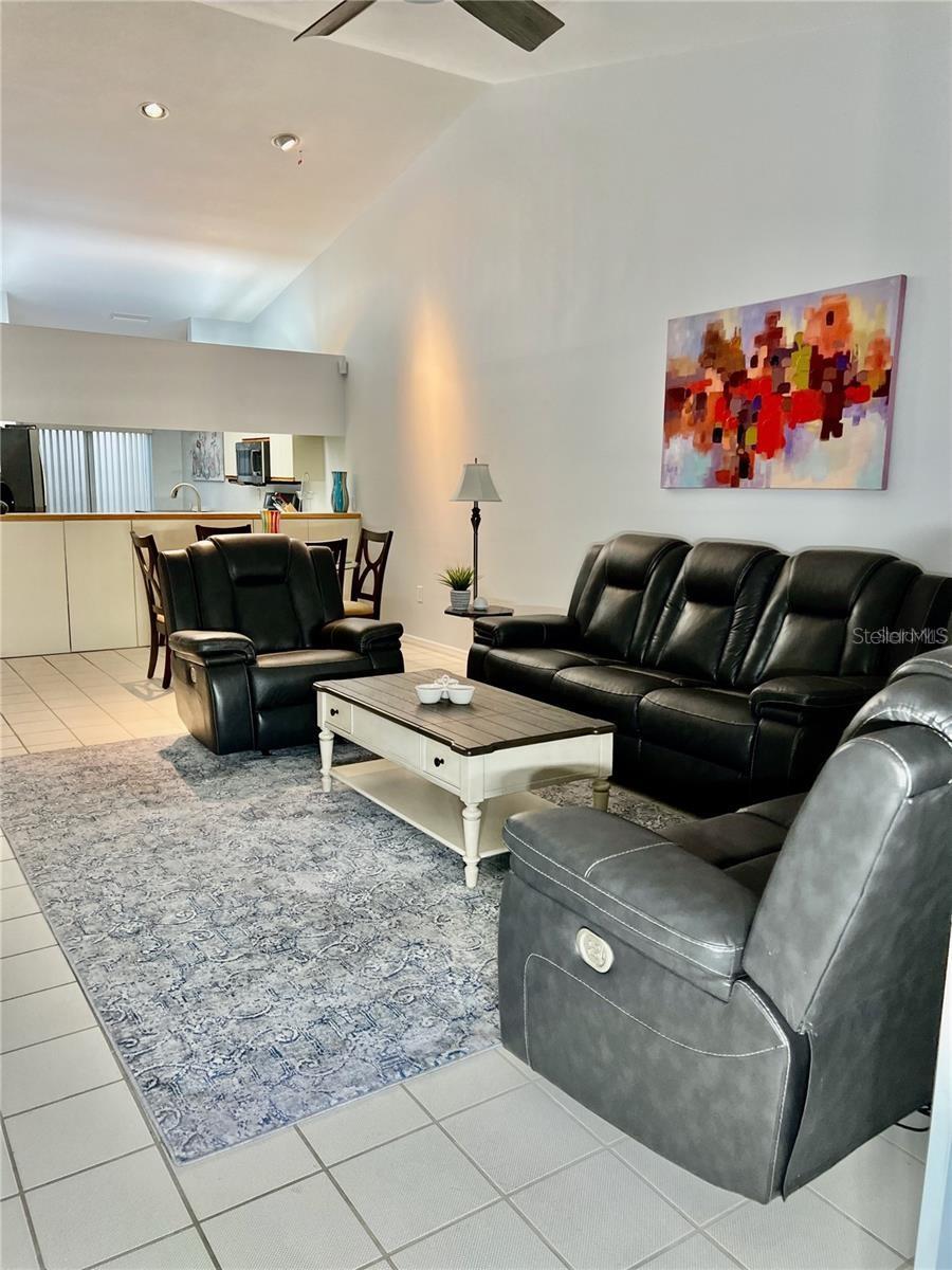WOODLAKE VILLAS AT PALM-AIRE VI,VII&XI - Residential Lease