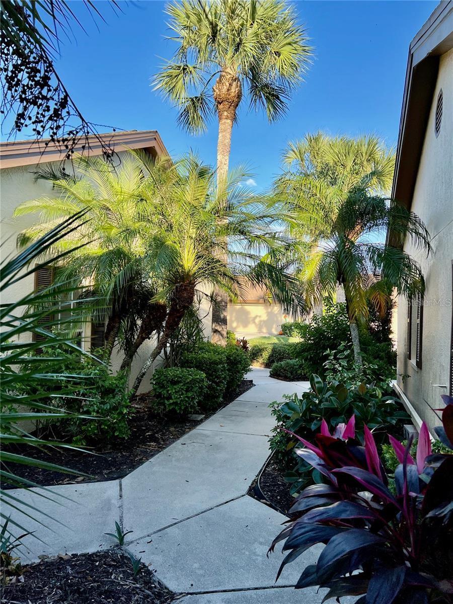 WOODLAKE VILLAS AT PALM-AIRE VI,VII&XI - Residential Lease