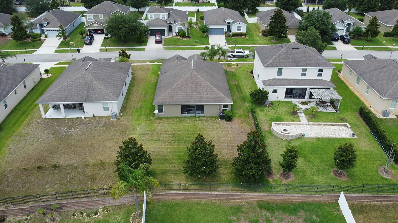STONEYBROOK HILLS UN #2 - Residential