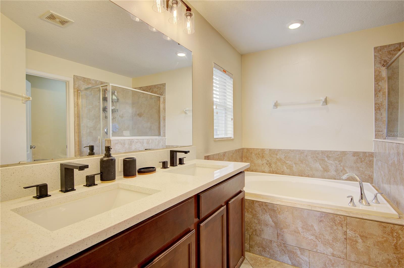 STONEYBROOK HILLS UN #2 - Residential