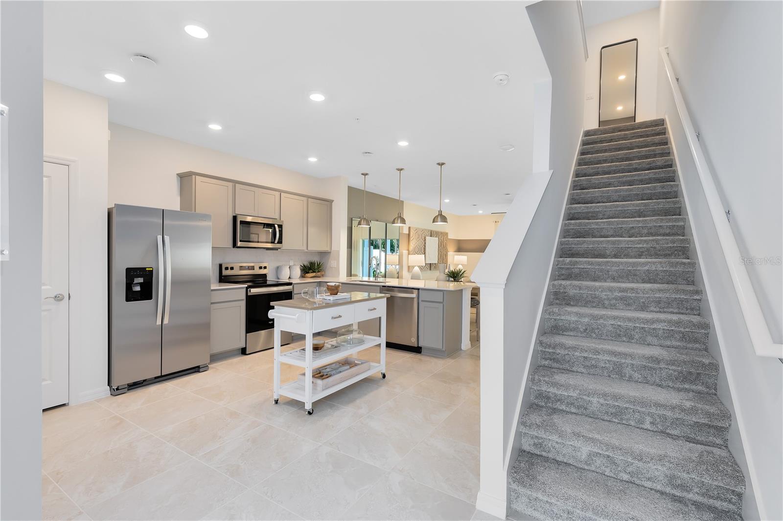 SKYLAR CREST - Residential