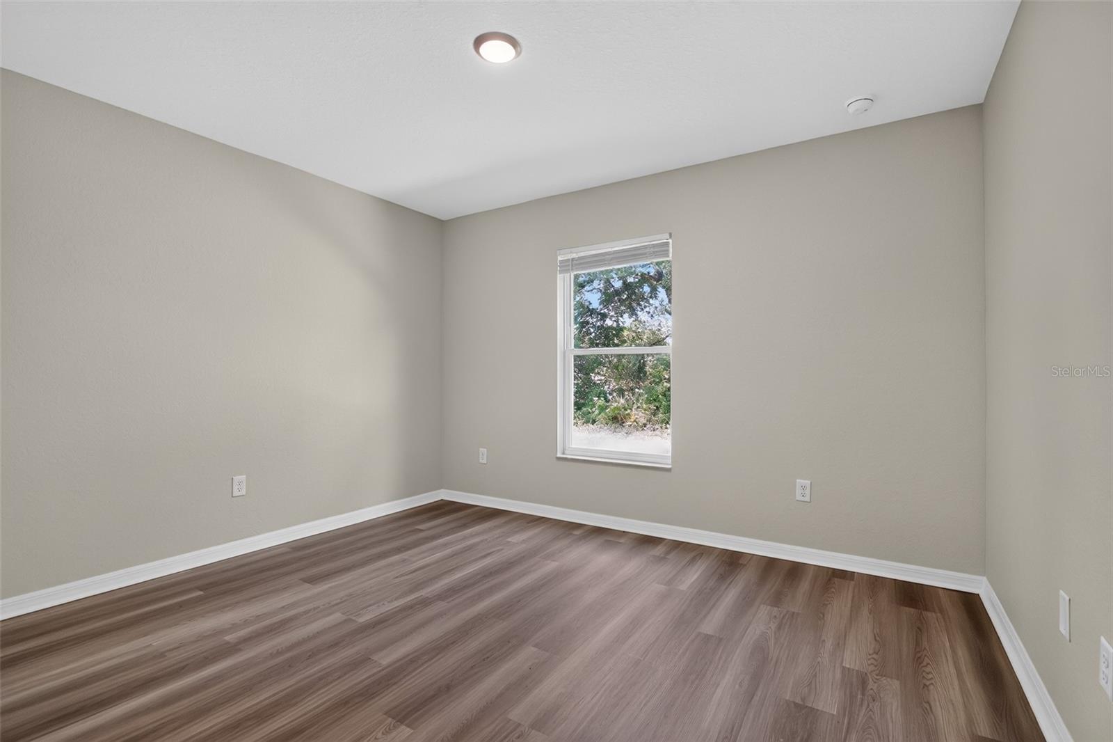 SILVER SPGS SHORES 16 - Residential