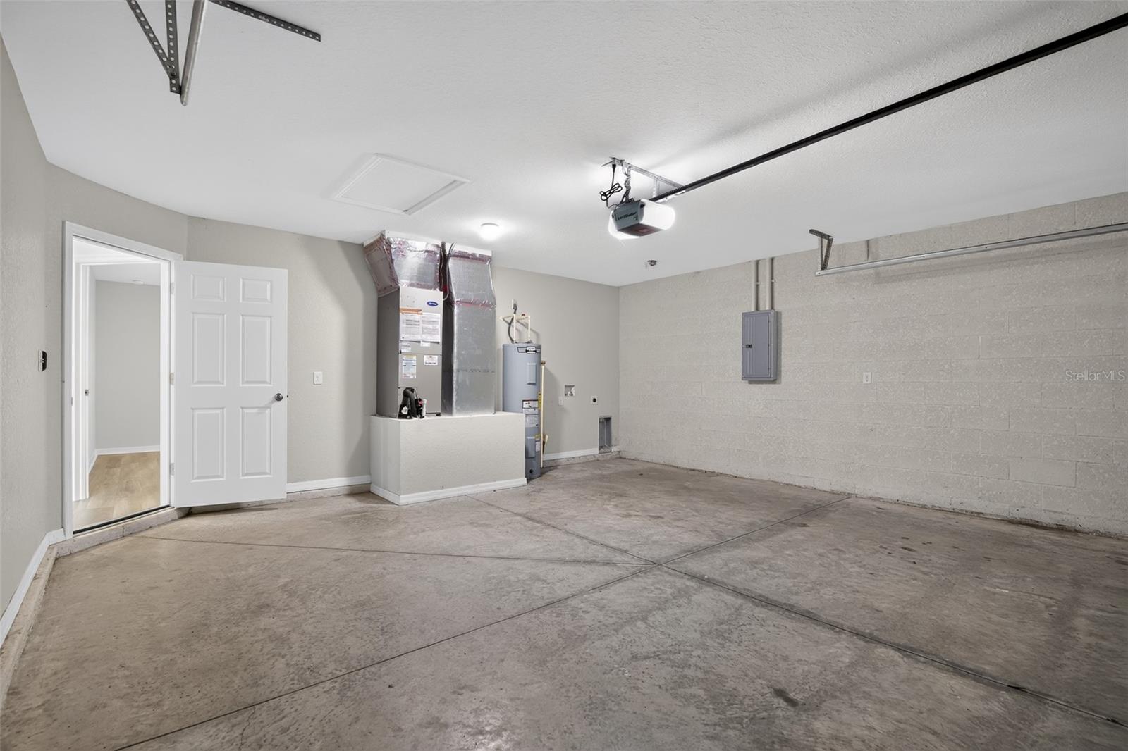 SILVER SPGS SHORES 16 - Residential