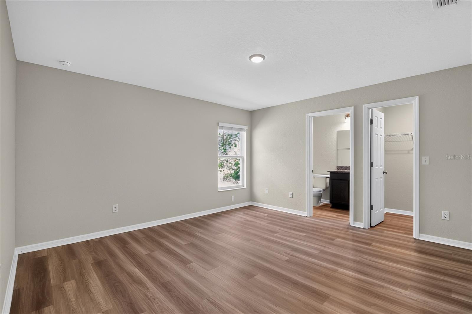 SILVER SPGS SHORES 16 - Residential