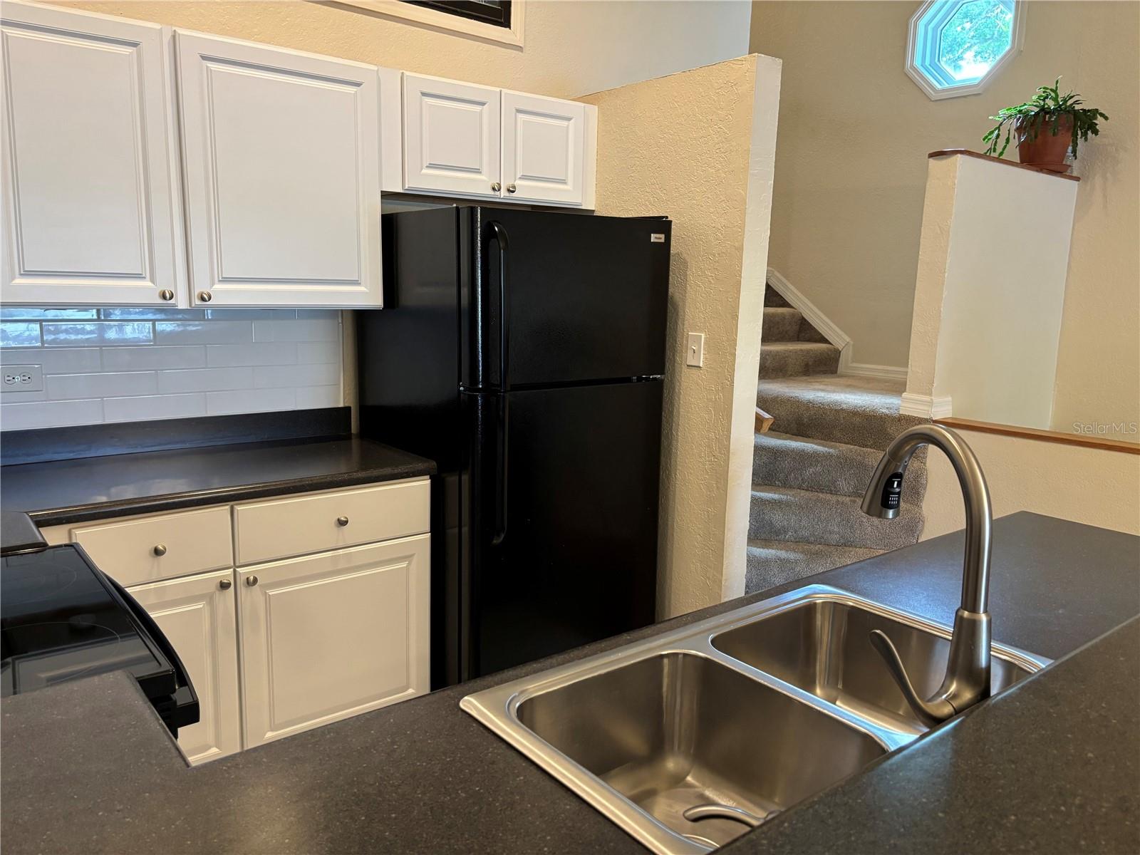 LAKE FOREST CONDO - Residential