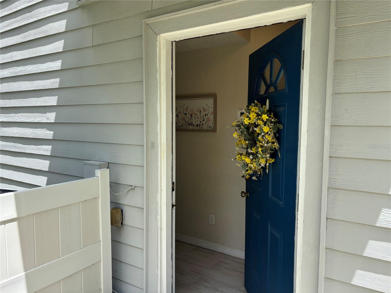 LAKE FOREST CONDO - Residential