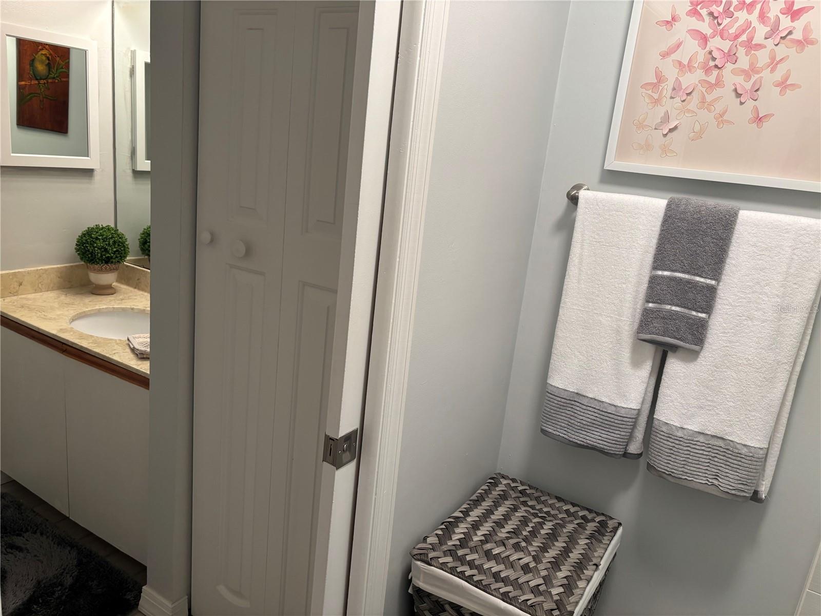 LAKE FOREST CONDO - Residential