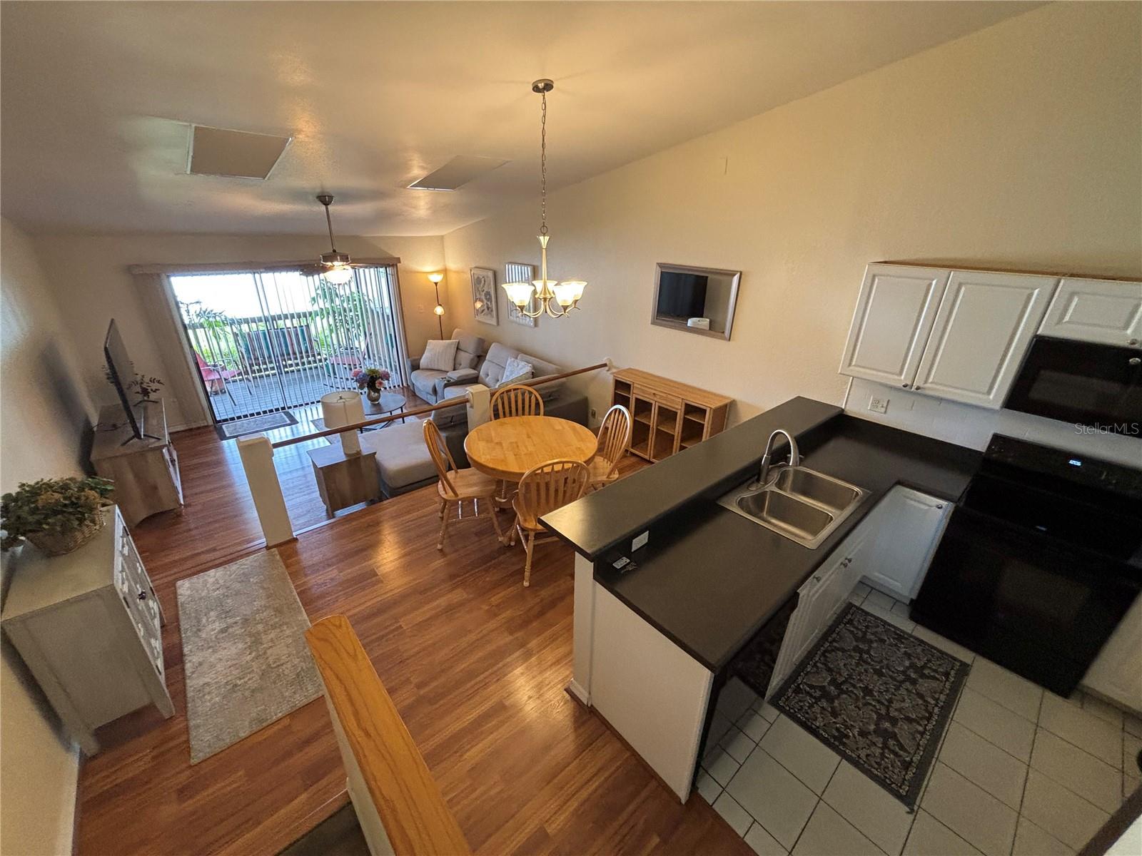 LAKE FOREST CONDO - Residential