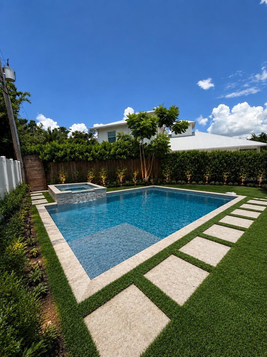 MORRISON COURT - Residential