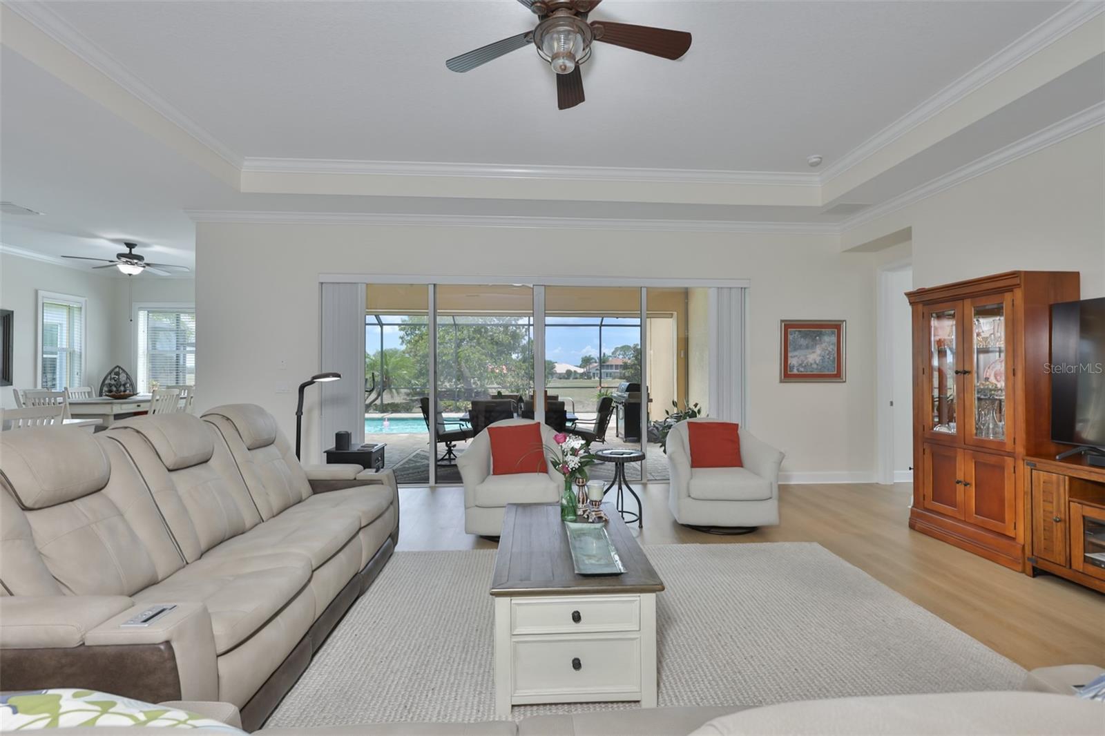 SUN CITY CENTER UN 274 & 275 - Residential