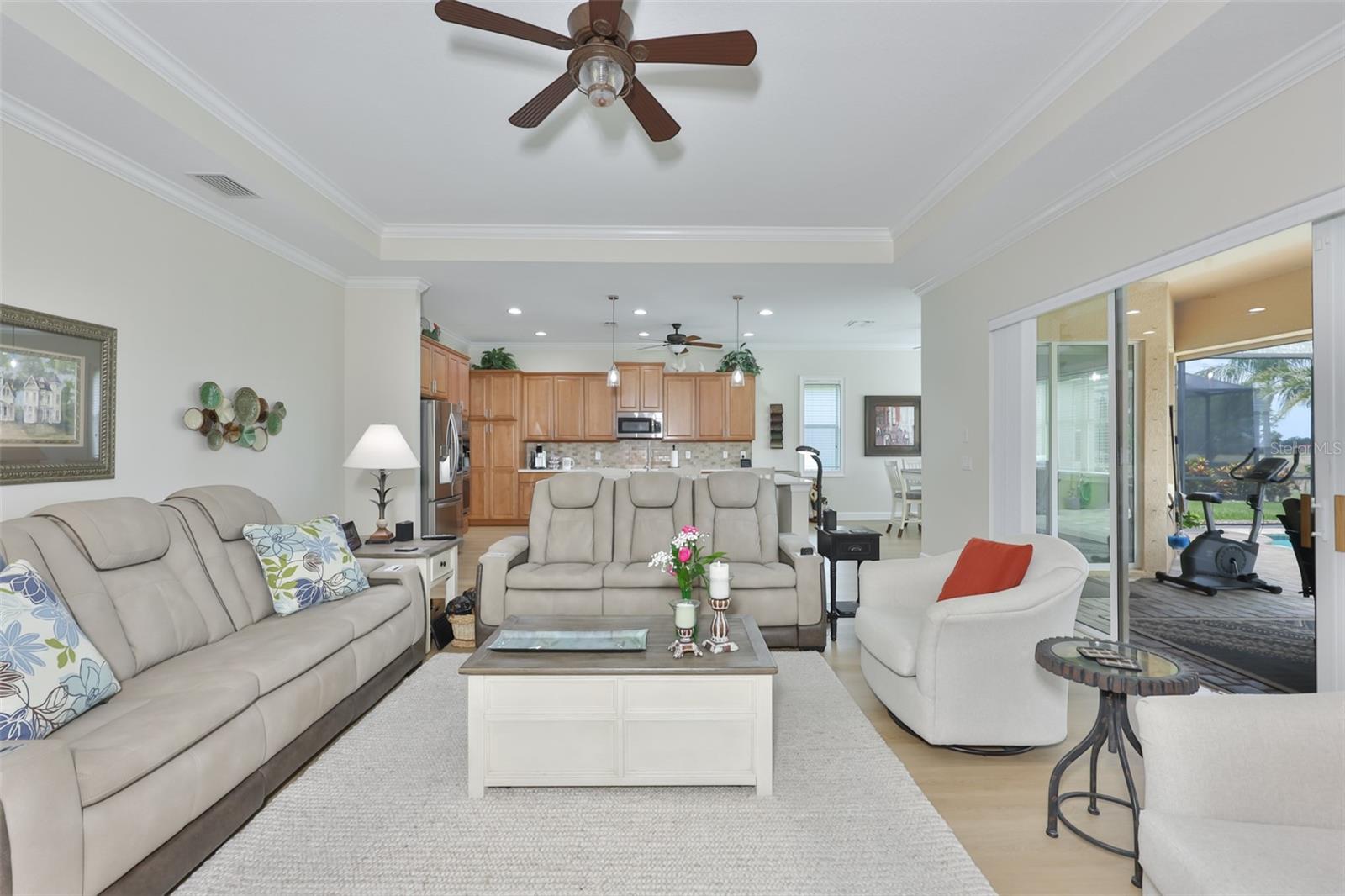 SUN CITY CENTER UN 274 & 275 - Residential