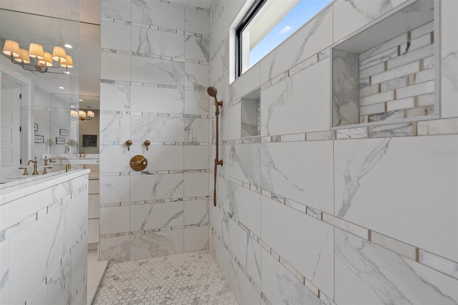 SAINT ARMANDS DIV JOHN RINGLING ESTATES - Residential