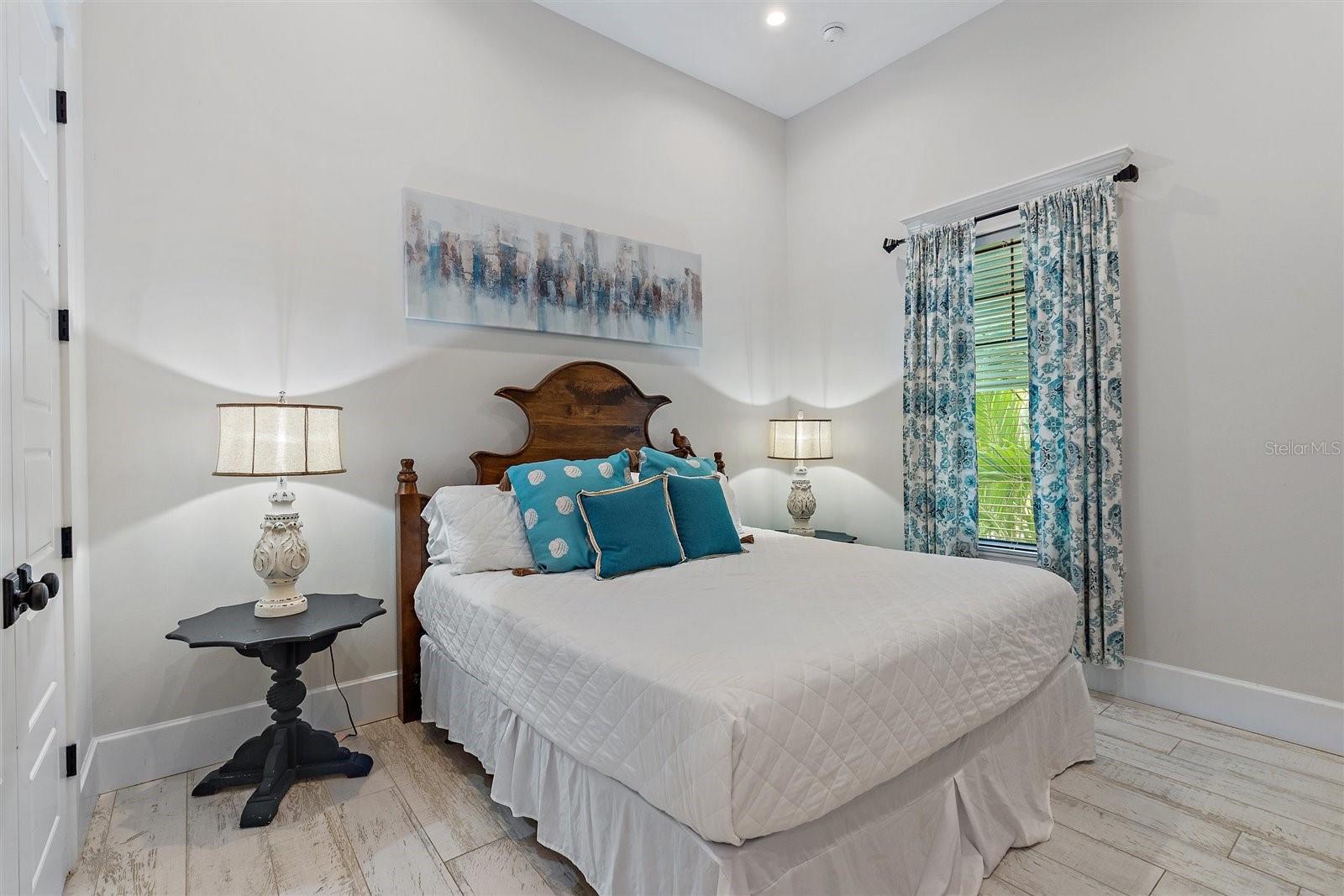 SAINT ARMANDS DIV JOHN RINGLING ESTATES - Residential