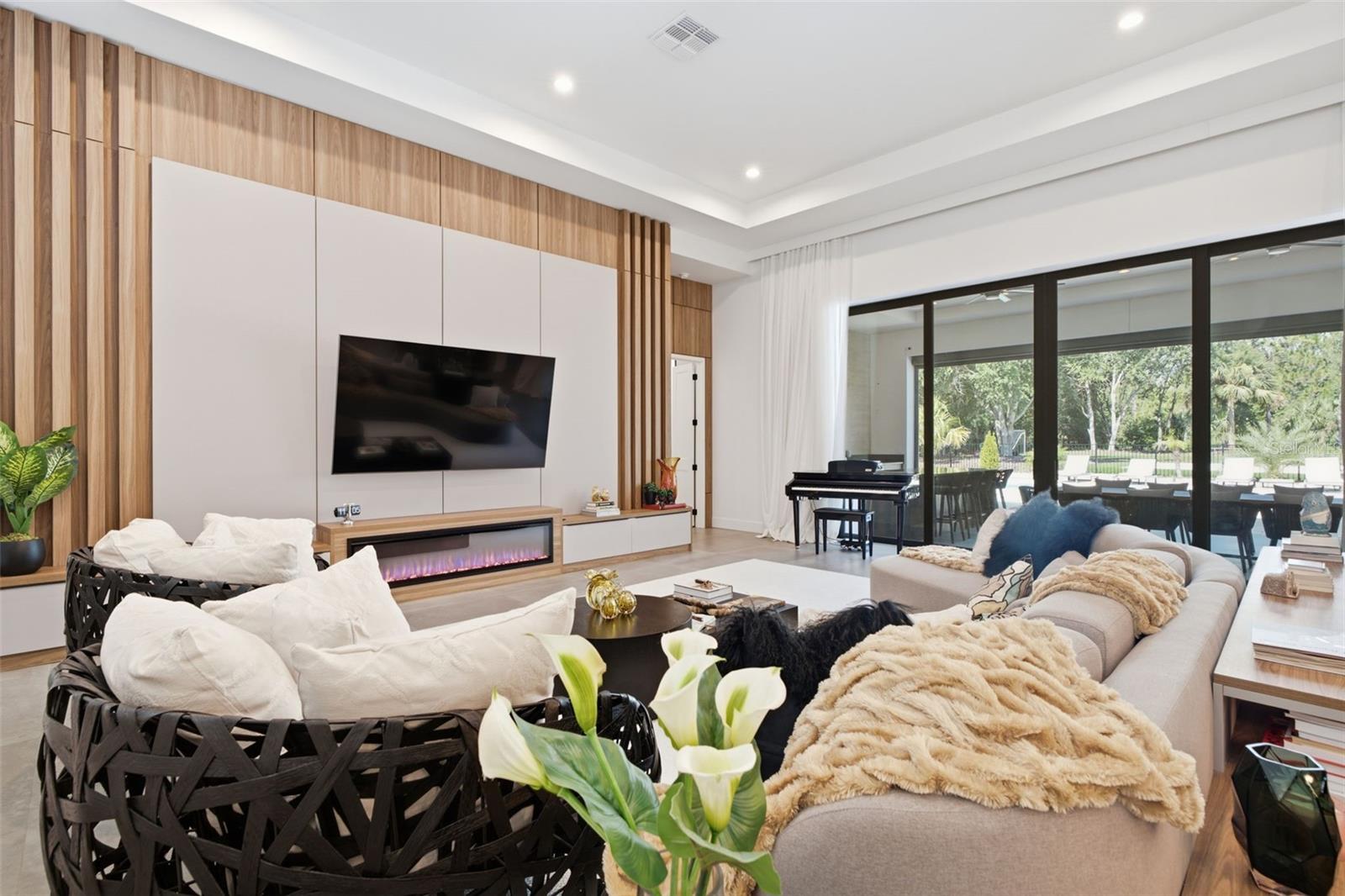 BELLA COLLINA SUB - Residential