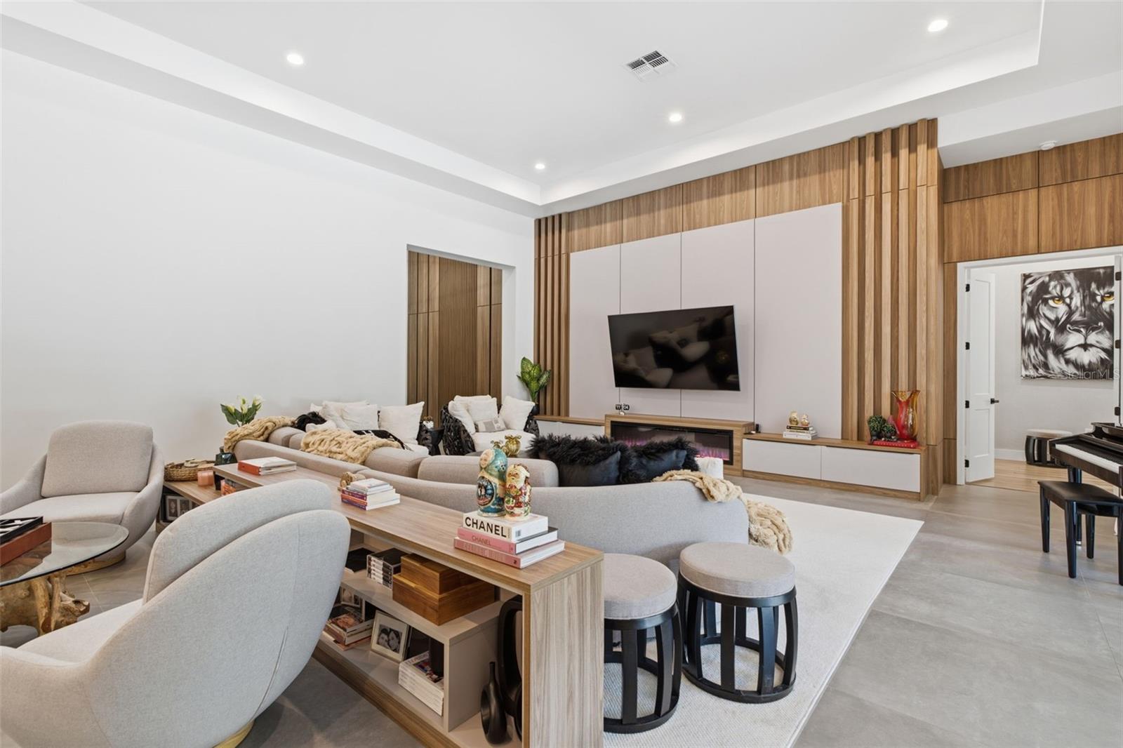BELLA COLLINA SUB - Residential